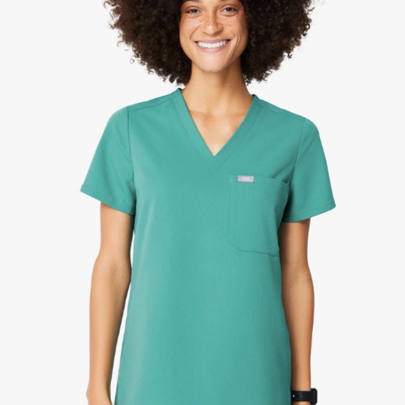 Figs Scrub top in Marine - Picture 1 of 2